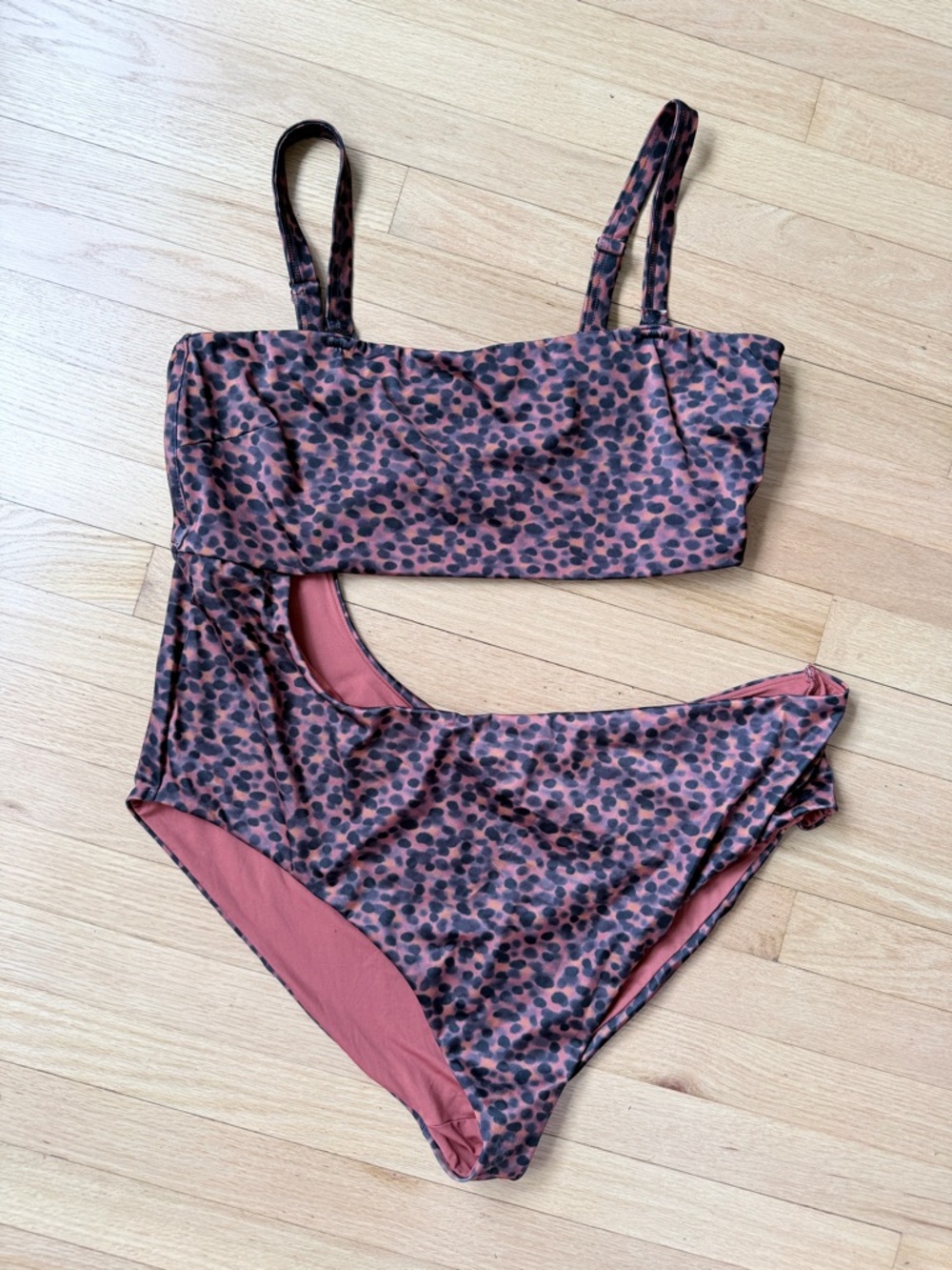 ASOS CURVE SIZE 18 one‎ piece cut out swimsuit cheetah leopard print